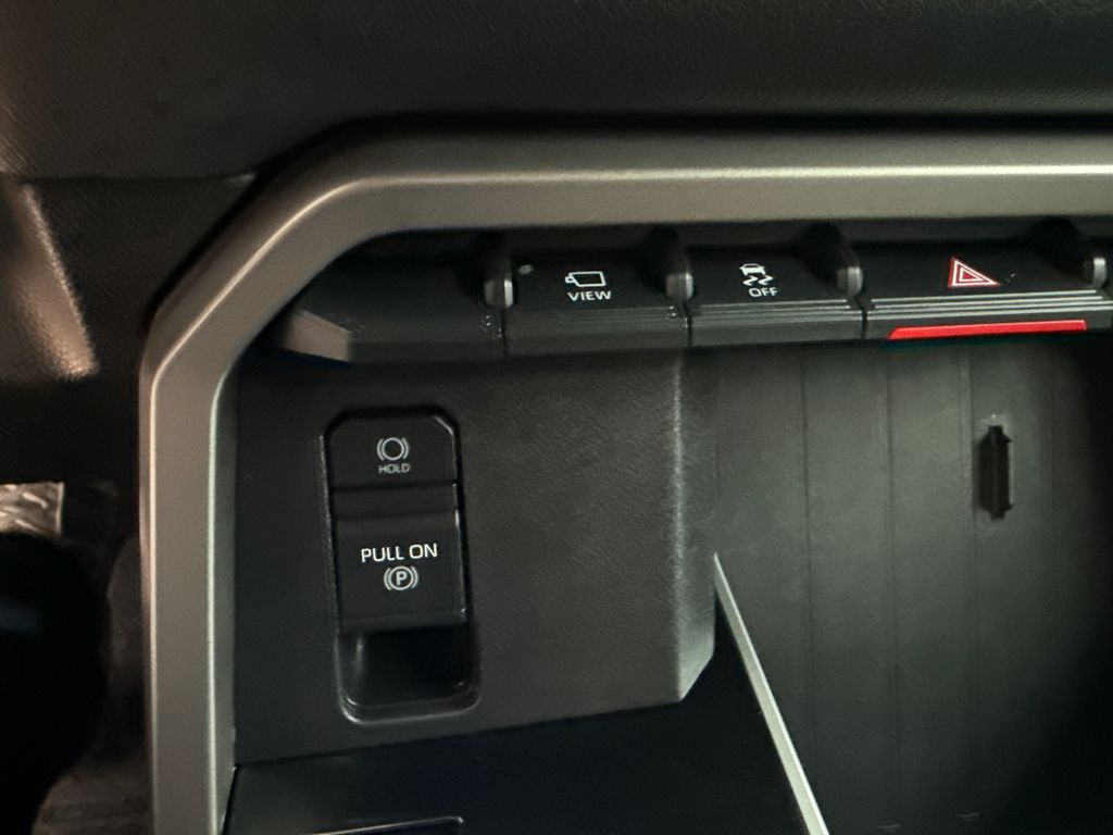 2025 Toyota Sequoia SR5 - Photo 15