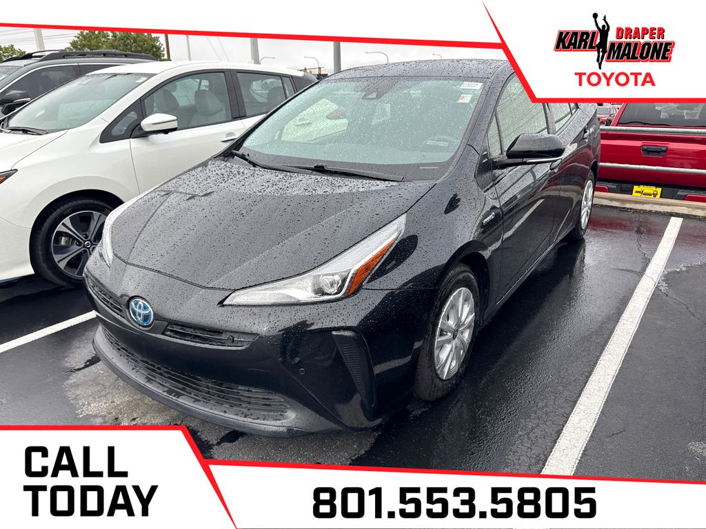 2022 Toyota Prius LE FWD's photo