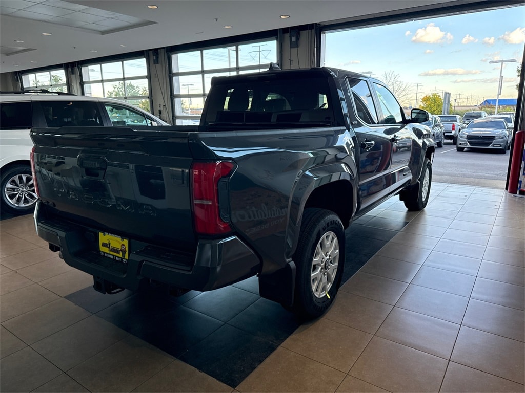 New 2025 Toyota Tacoma SR5 Truck Double Cab