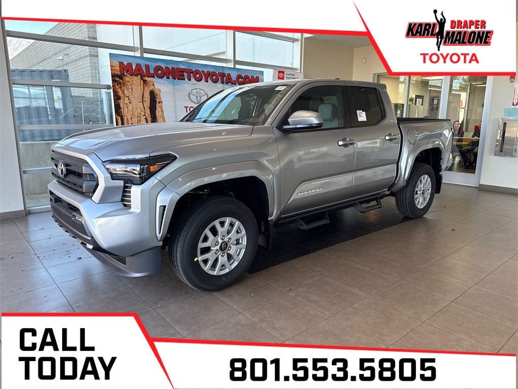 2025 Toyota Tacoma SR5's photo