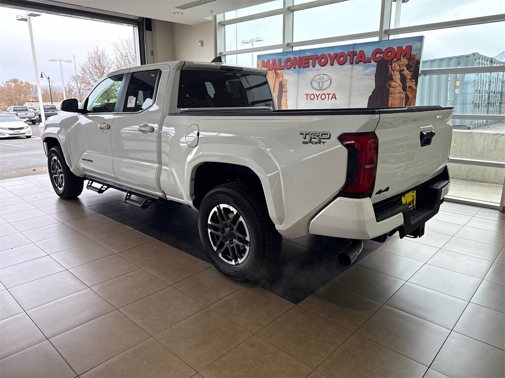 2026 Toyota Tacoma TRD Sport photo 2