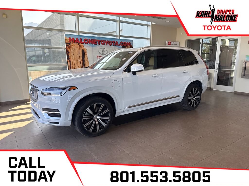 2022 Volvo XC90 Inscription