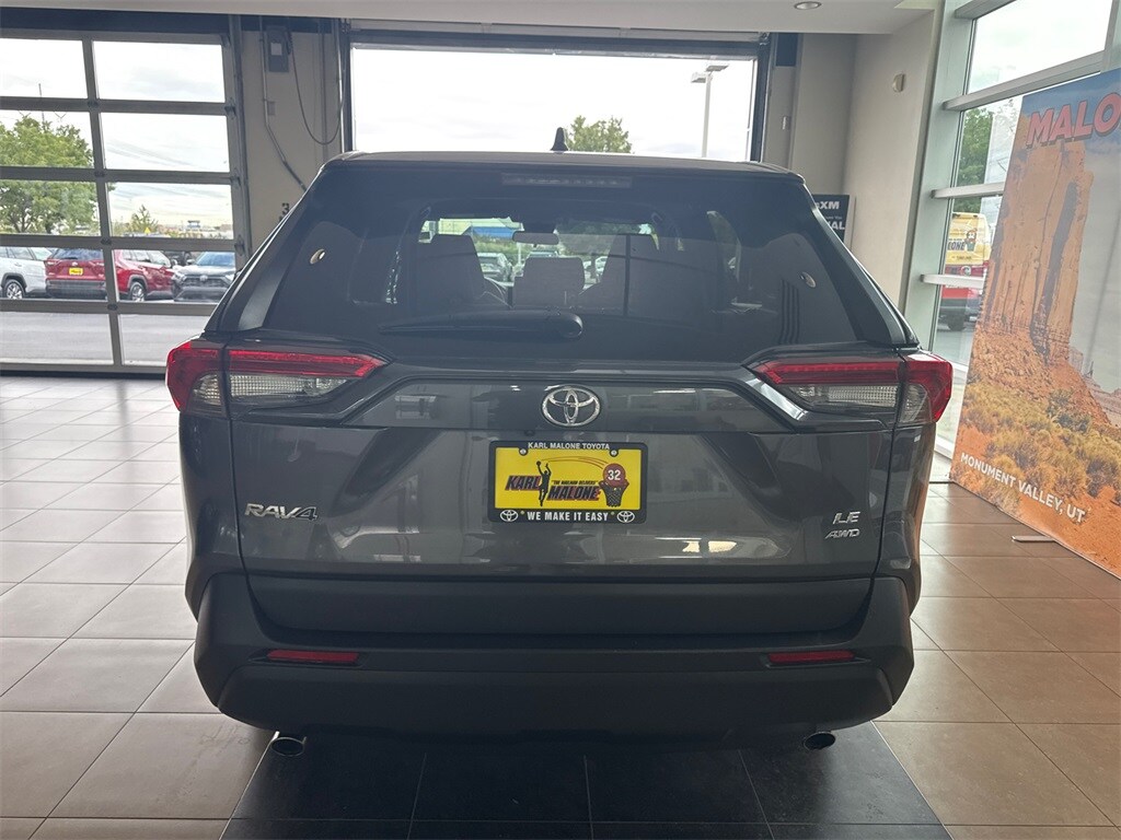 2024 Toyota RAV4 LE photo 2