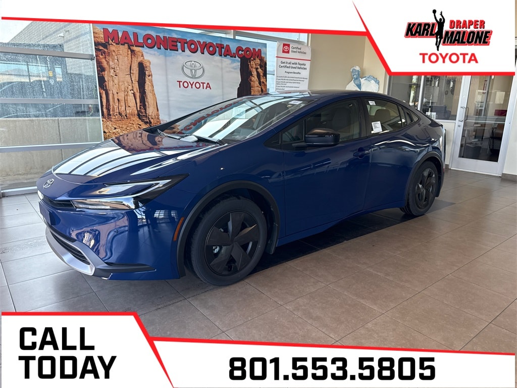 2026 Toyota Prius SE's photo