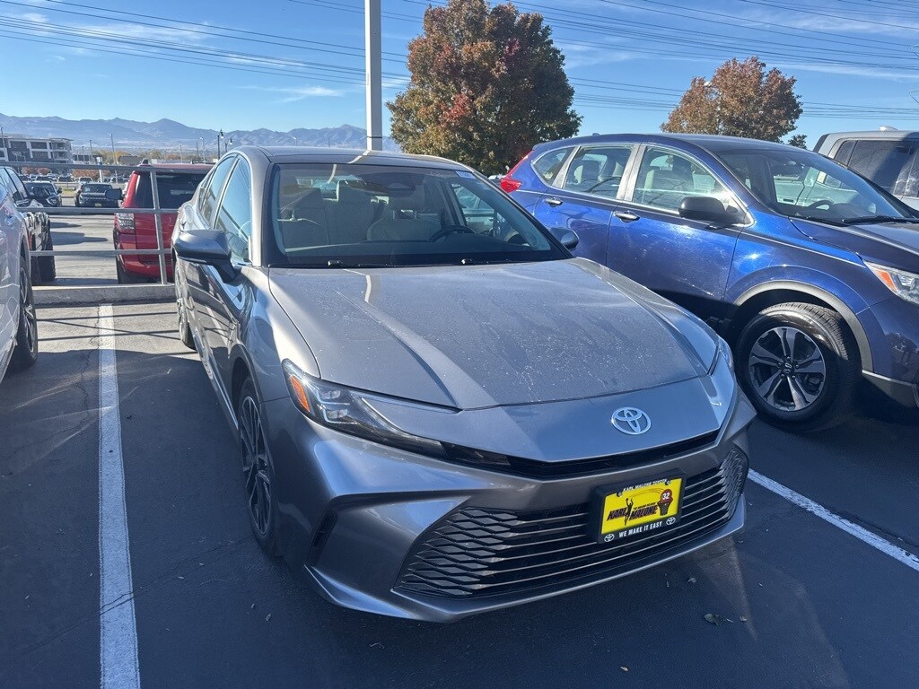 2025 Toyota Camry XSE photo 2