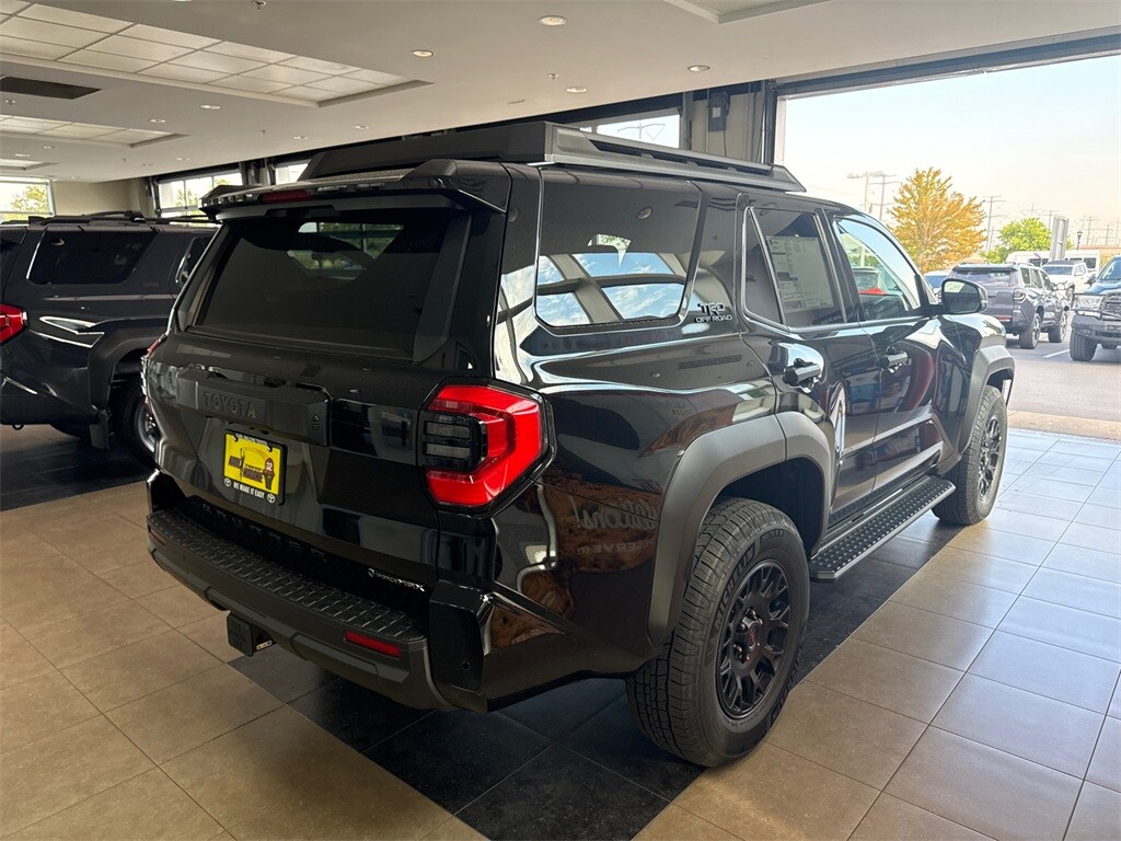 2025 Toyota 4Runner TRD Off-Road photo 3