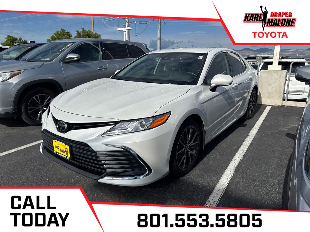 2023 Toyota Camry XLE AWD's photo