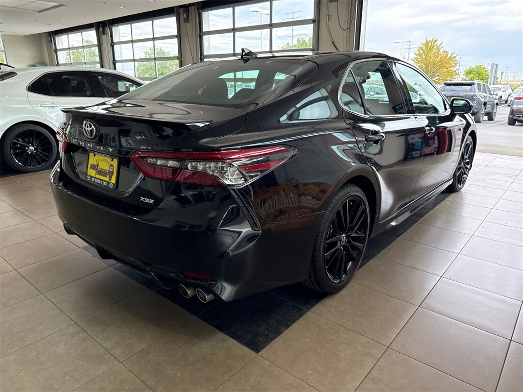 2023 Toyota Camry XSE photo 3