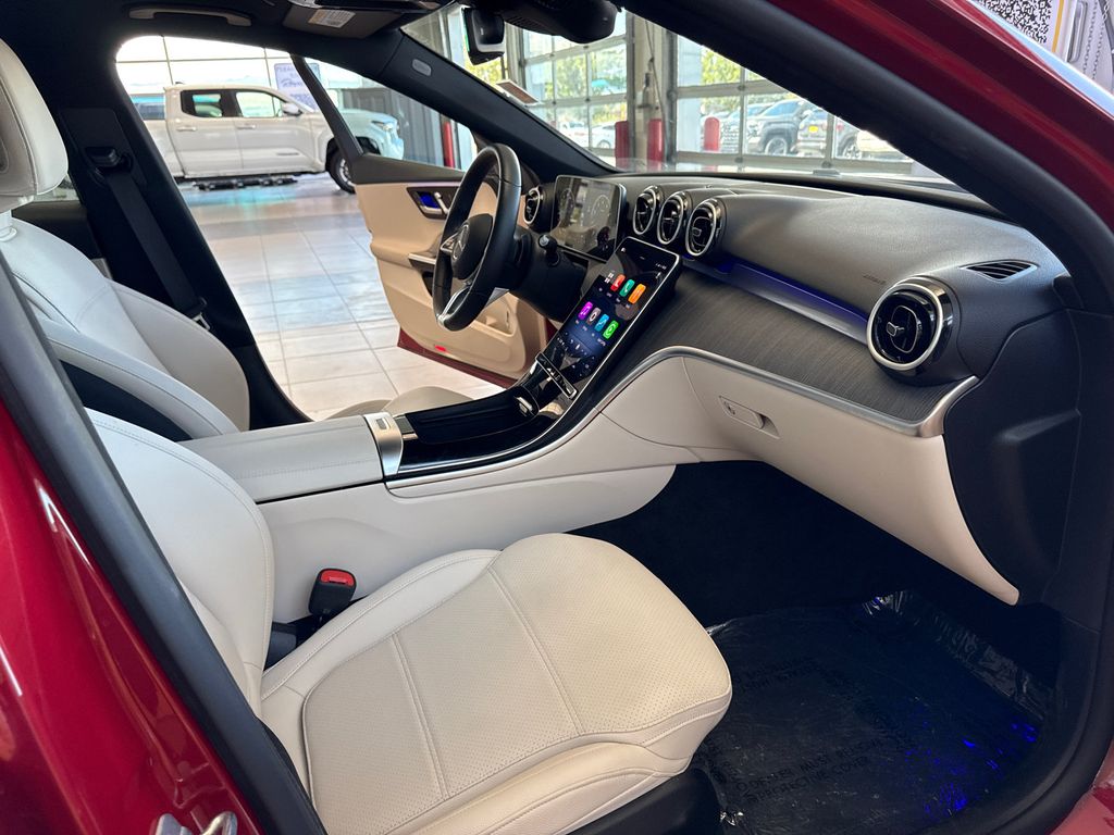 2025 Mercedes-Benz C-Class Sedan C 300 - Photo 20
