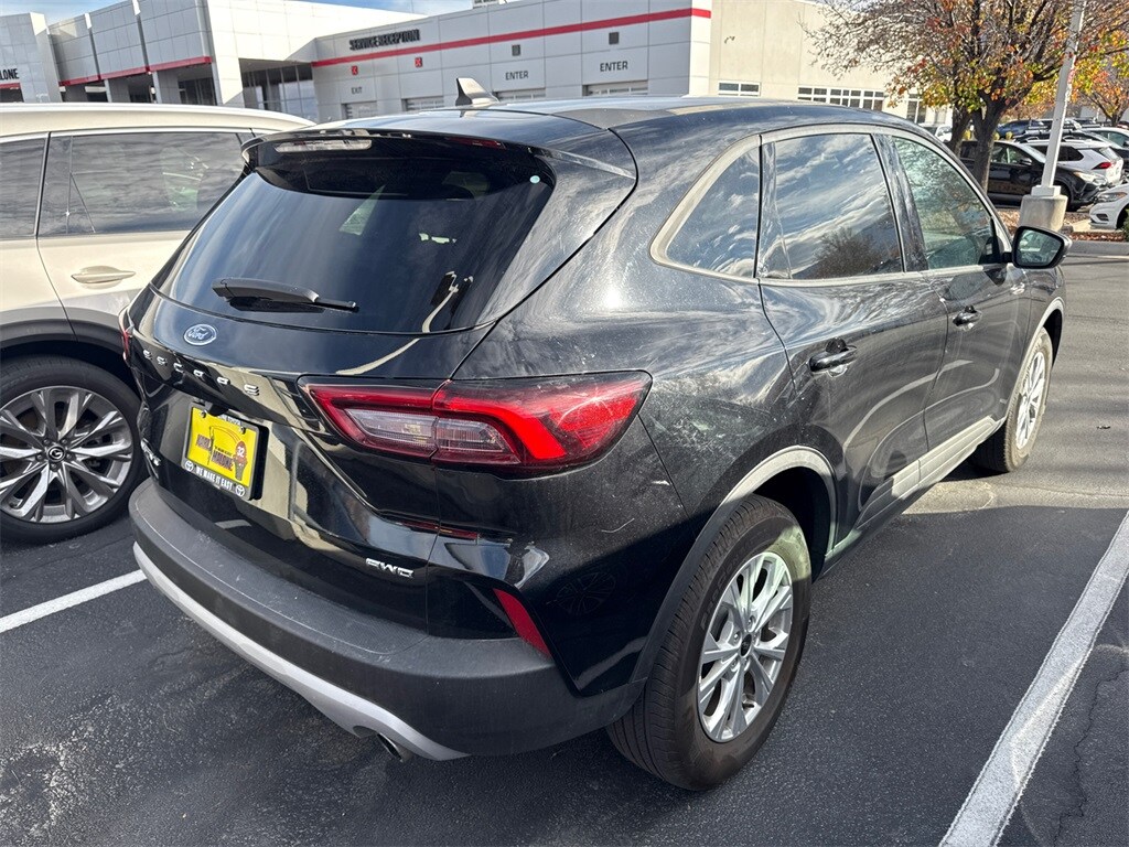 2025 Ford Escape Active photo 3