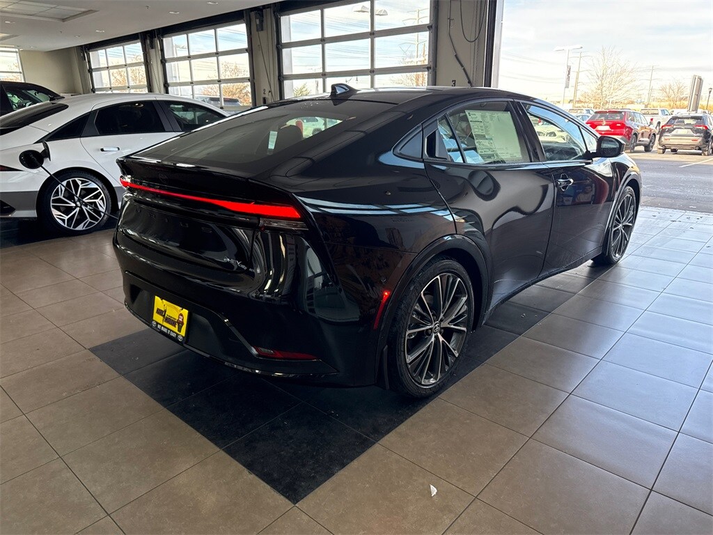 2026 Toyota Tundra Limited photo 3