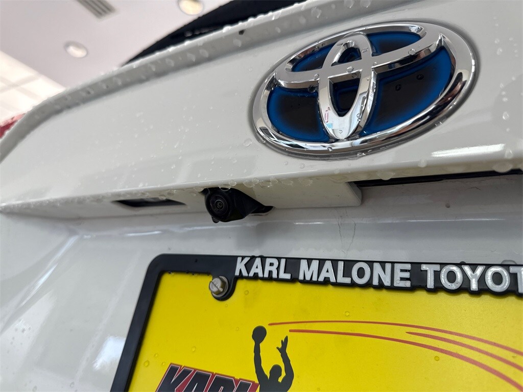2024 Toyota RAV4 Hybrid LE photo 3
