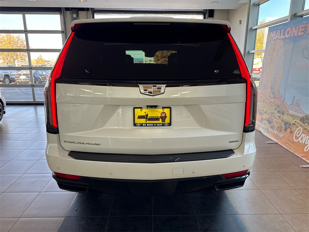 2022 Cadillac Escalade Sport Platinum photo 4