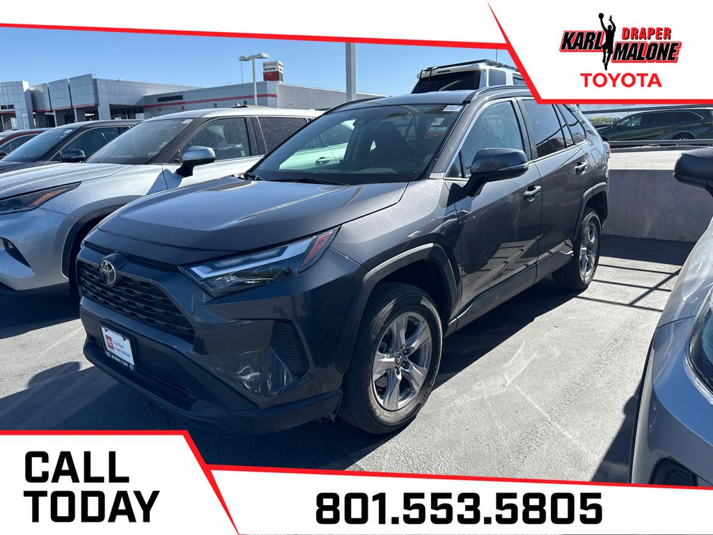 2025 Toyota RAV4 XLE AWD's photo