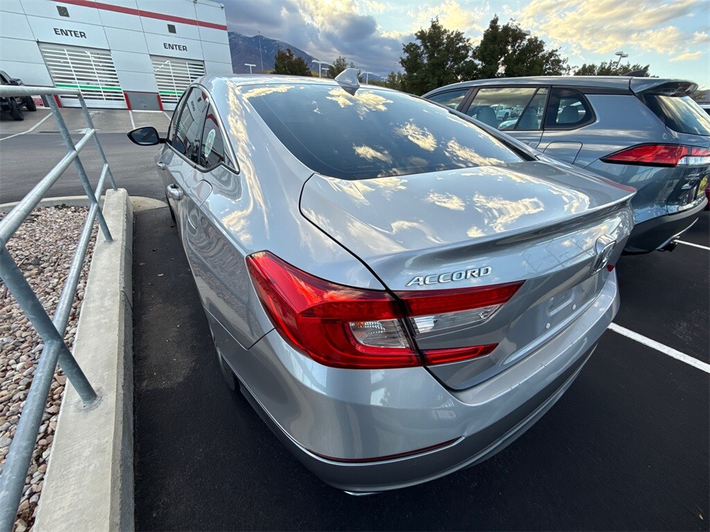 2019 Honda Accord EX photo 2