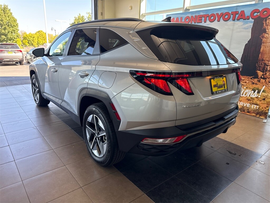 2025 Hyundai Tucson SEL photo 2
