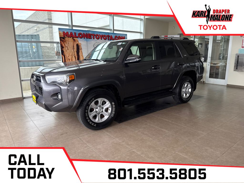 2022 Toyota 4Runner SR5 Premium 4WD V6's photo