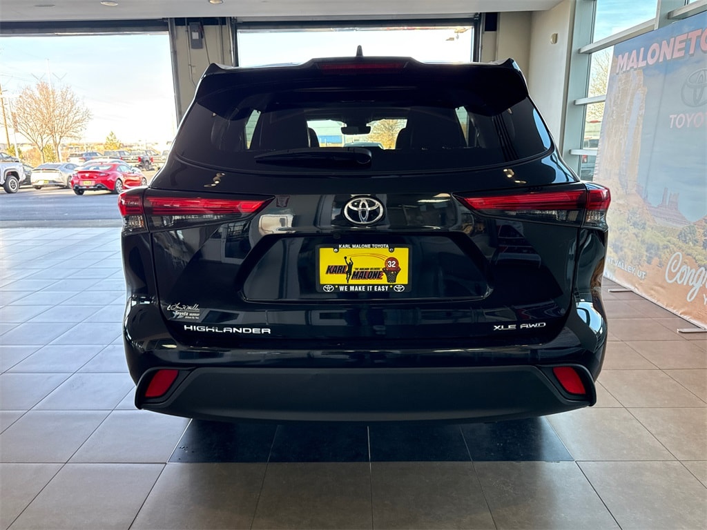 Used 2022 Toyota Highlander XLE SUV