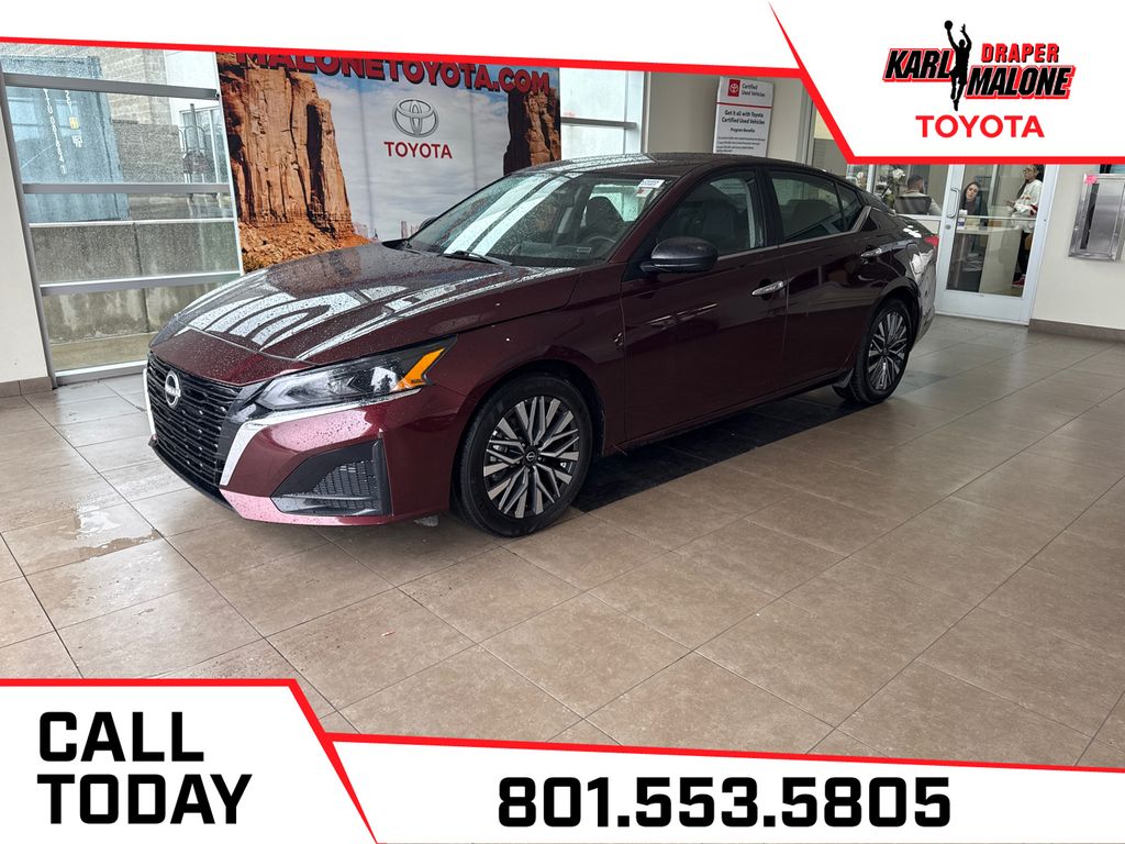 2025 Nissan Altima SV