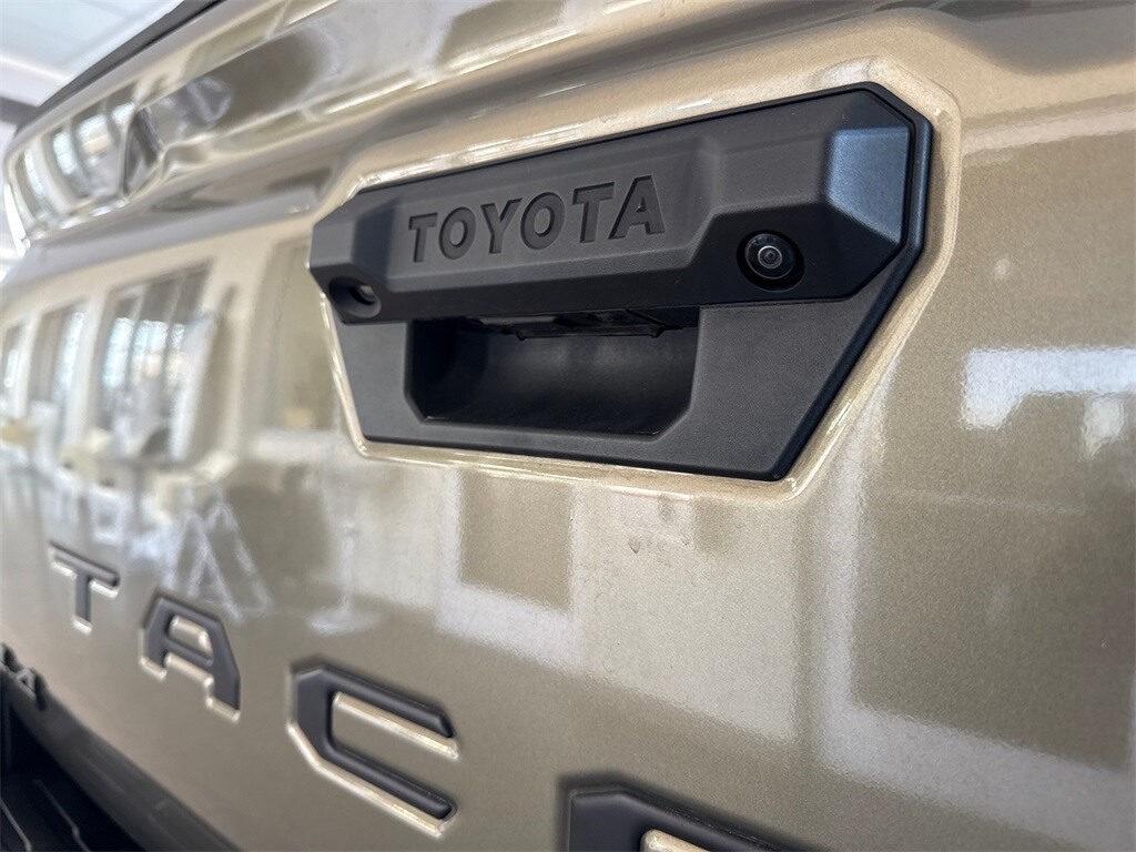 2024 Toyota Tacoma TRD Sport photo 4