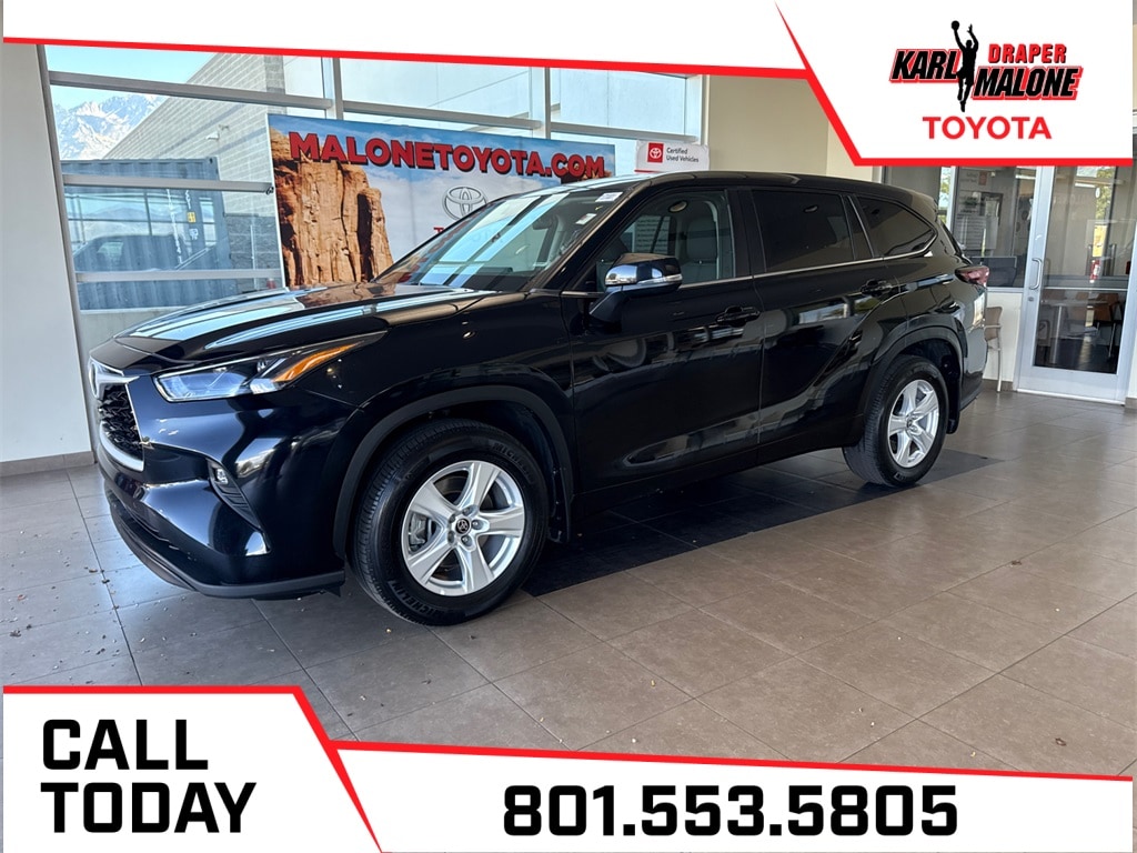 Used 2024 Toyota Highlander LE SUV