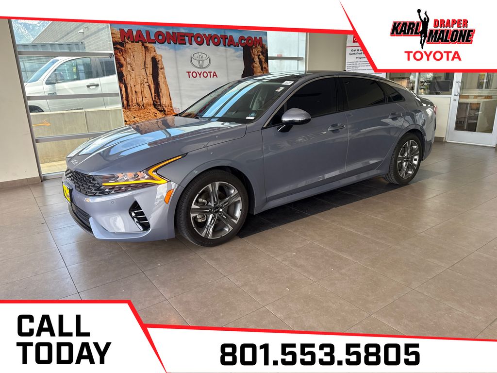 2022 Kia Optima EX FWD's photo