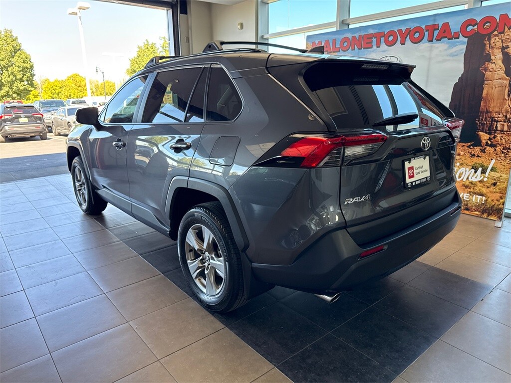 2023 Toyota RAV4 XLE photo 2