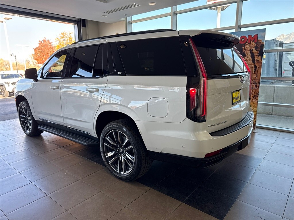 2022 Cadillac Escalade Sport Platinum photo 2