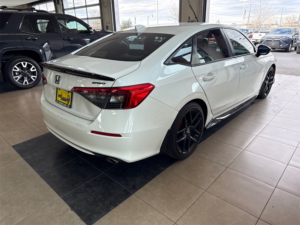 2023 Honda Civic Sport photo 3