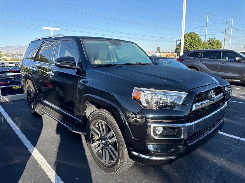 2018 Toyota 4Runner Limited photo 3