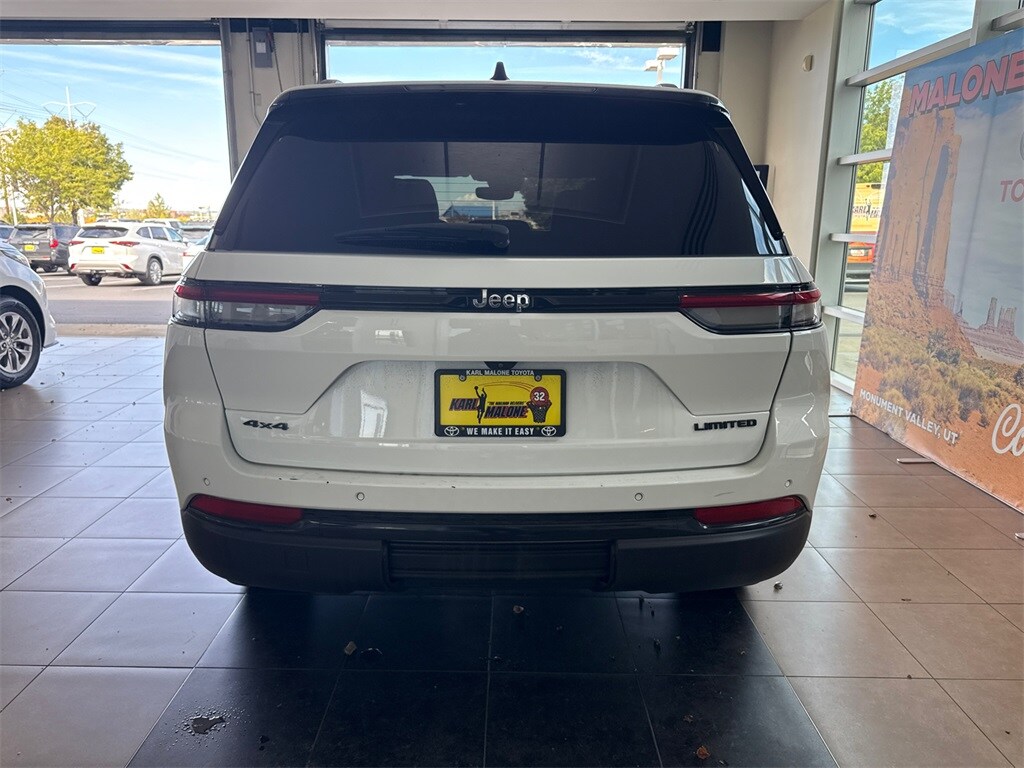 2022 Jeep Grand Cherokee Limited photo 3