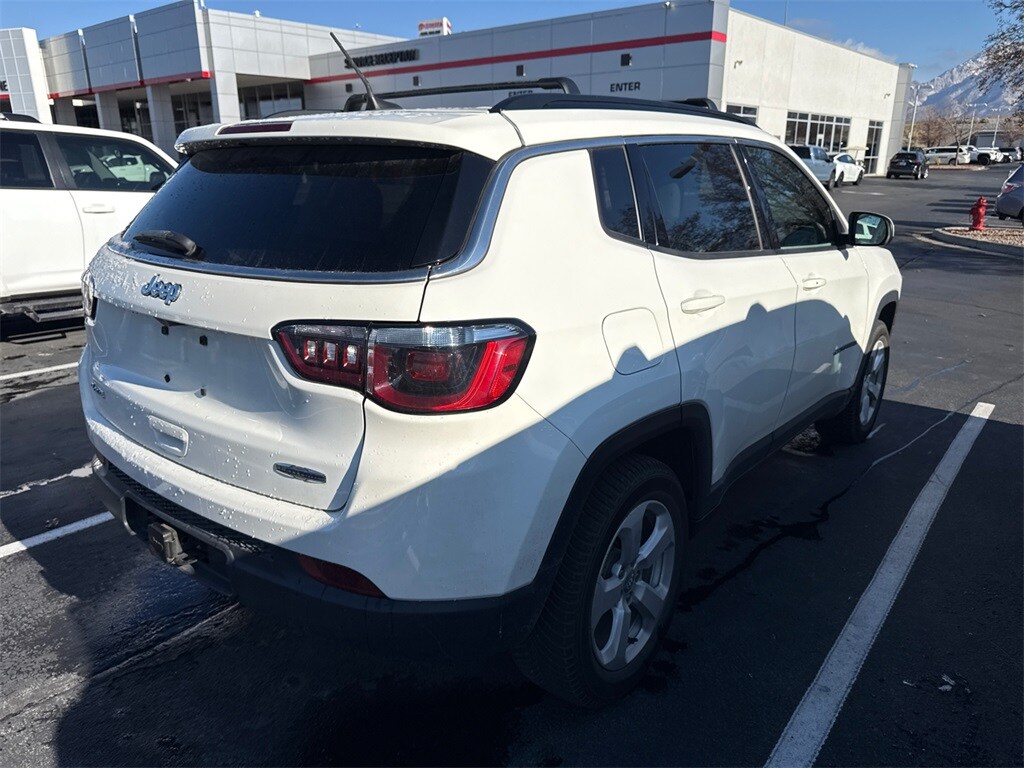 2021 Jeep Compass Latitude photo 3