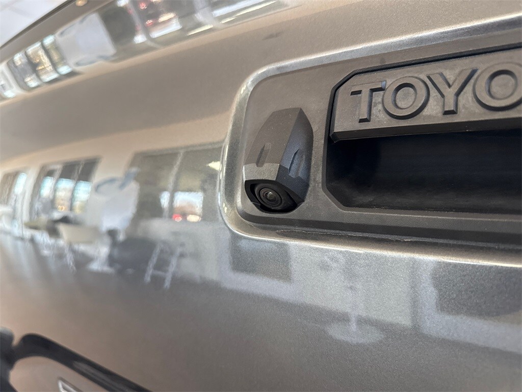 2023 Toyota Tacoma TRD Sport V6 photo 4