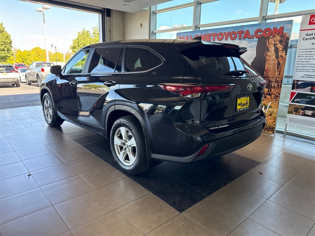 Used 2024 Toyota Highlander LE SUV