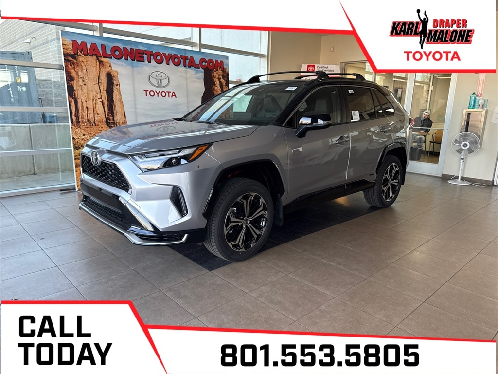 2025 Toyota RAV4 XSE's photo