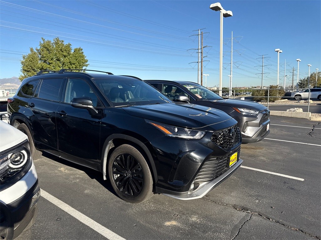 2023 Toyota Highlander XSE photo 4