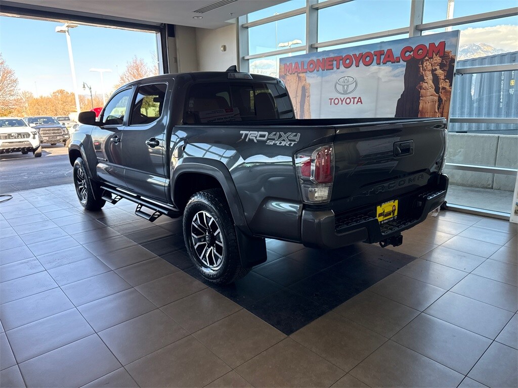 2023 Toyota Tacoma TRD Sport V6 photo 2
