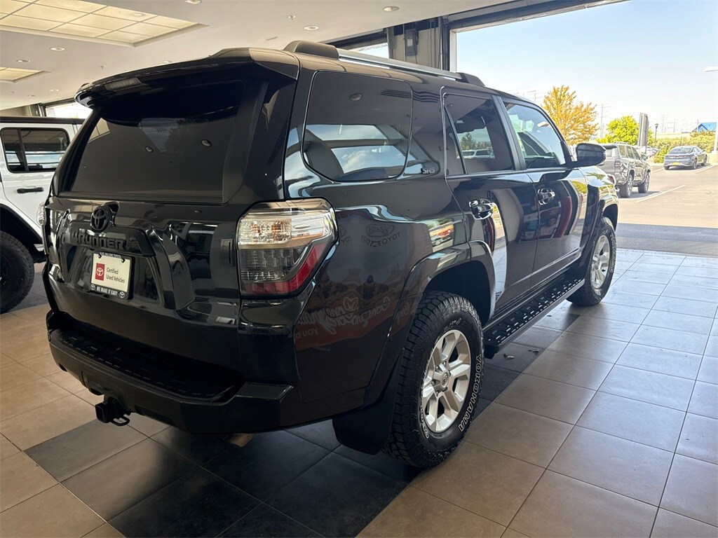 2023 Toyota 4Runner SR5 Premium photo 4