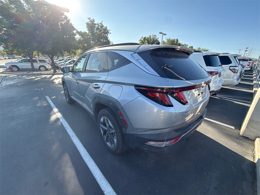 2025 Hyundai Tucson SEL photo 2