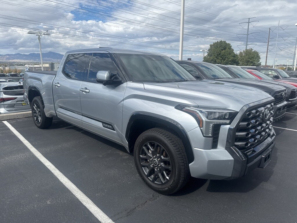 2023 Toyota Tundra Platinum photo 3