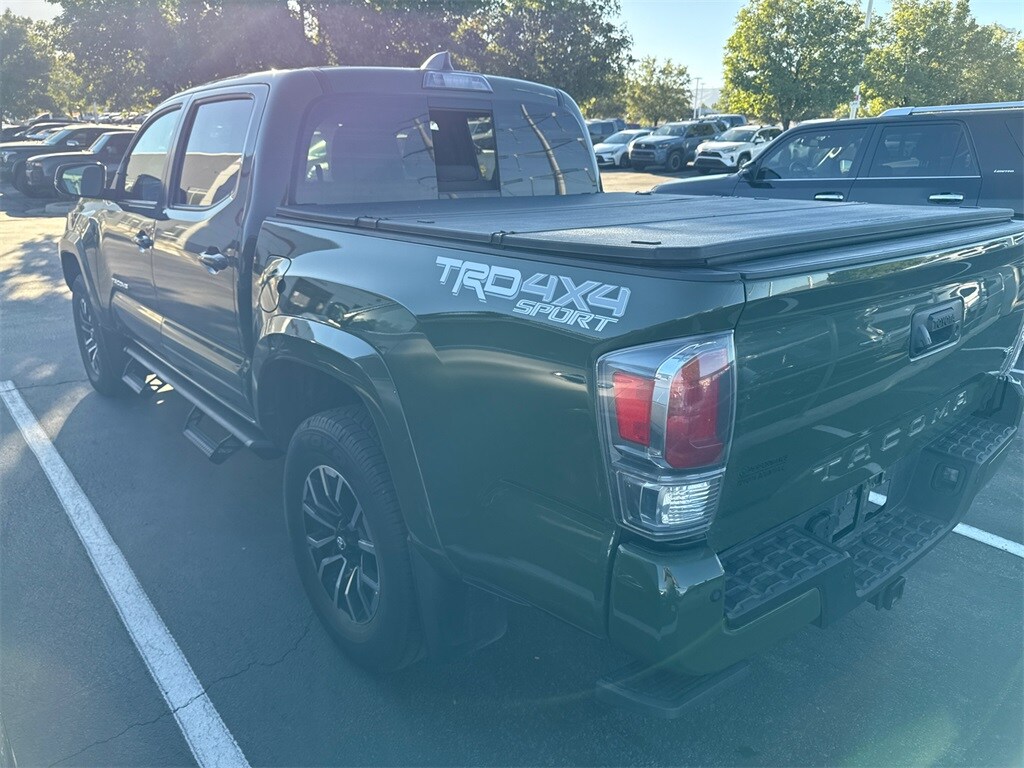 2021 Toyota Tacoma TRD Sport V6 photo 2
