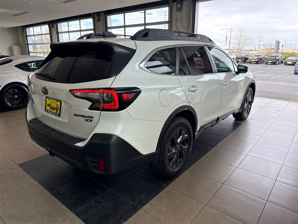 2021 Subaru Outback Onyx Edition XT photo 3