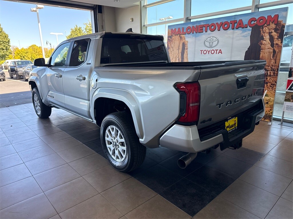 2025 Toyota Tacoma TRD Double Cab photo 2