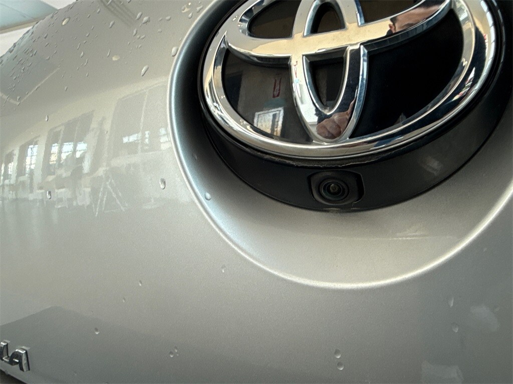 2019 Toyota Corolla SE photo 3