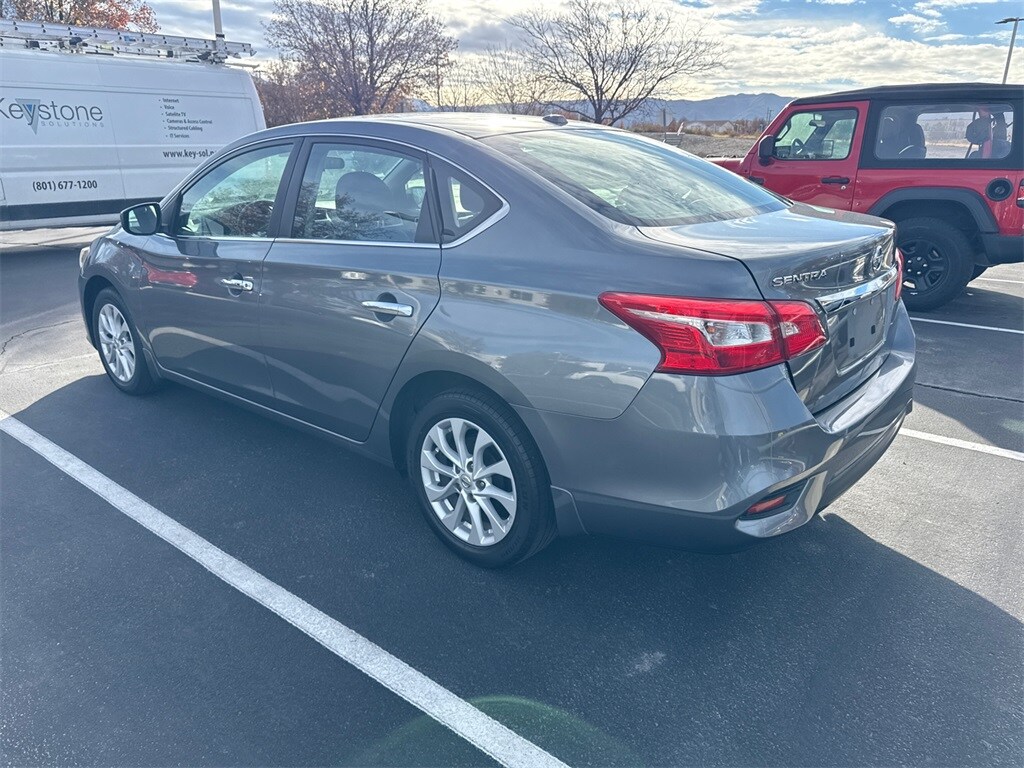 2019 Nissan Sentra SV photo 2
