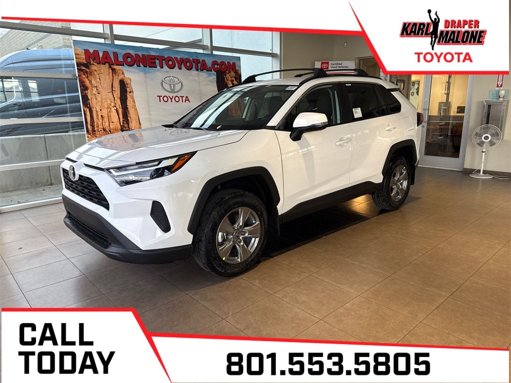 2025 Toyota RAV4 XLE's photo