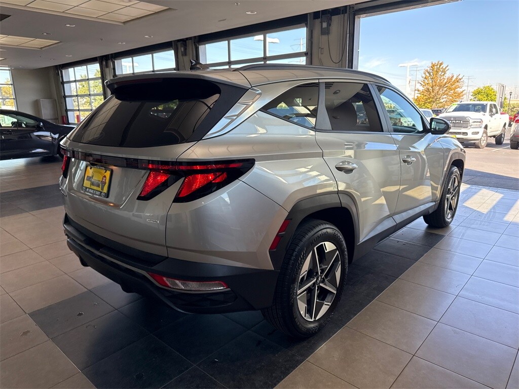 2025 Hyundai Tucson SEL photo 4