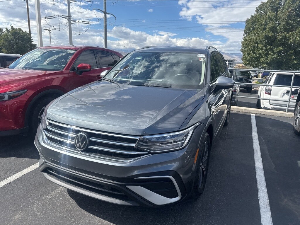 2024 Volkswagen Tiguan Wolfsburg Edition photo 2