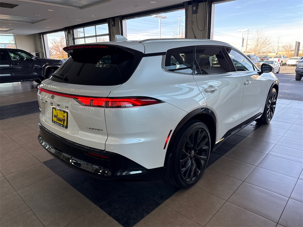 Used 2025 Toyota Crown Signia Limited SUV