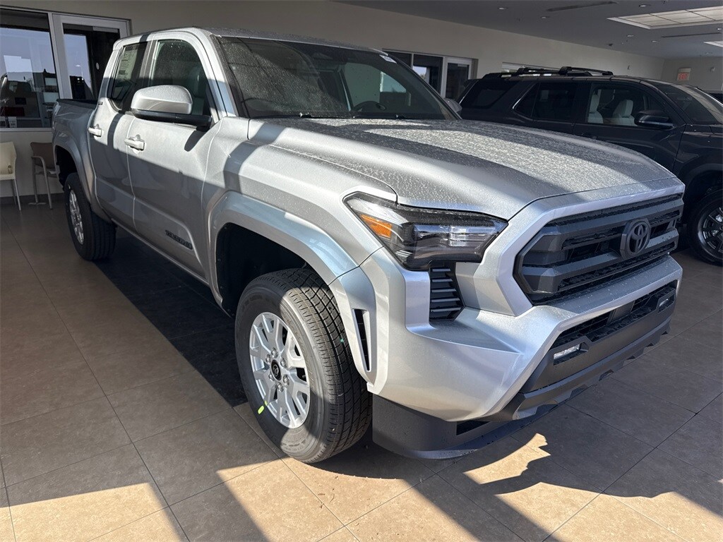 2025 Toyota Tacoma SR5 photo 4